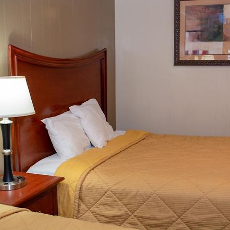 Oregon Motel 8 And Rv Parkクラマス・フォールズ エクステリア 写真
