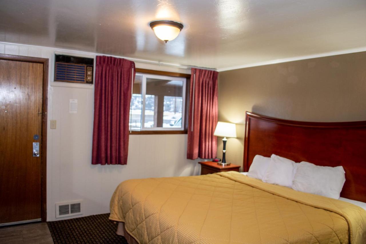 Oregon Motel 8 And Rv Parkクラマス・フォールズ エクステリア 写真